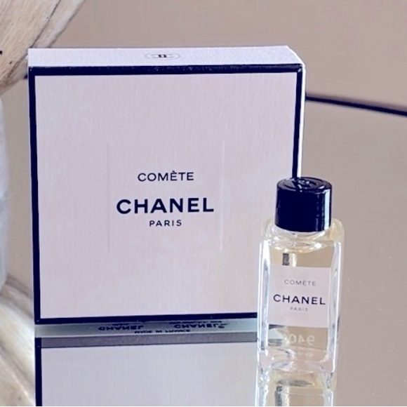CHANEL Other - Chanel Comète Mini